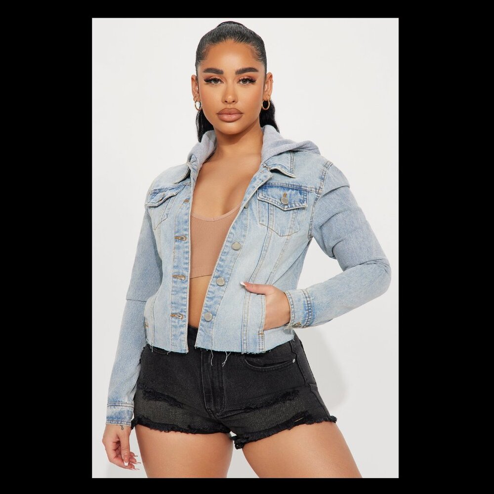 Hooded Jean Jacket - Light Wash